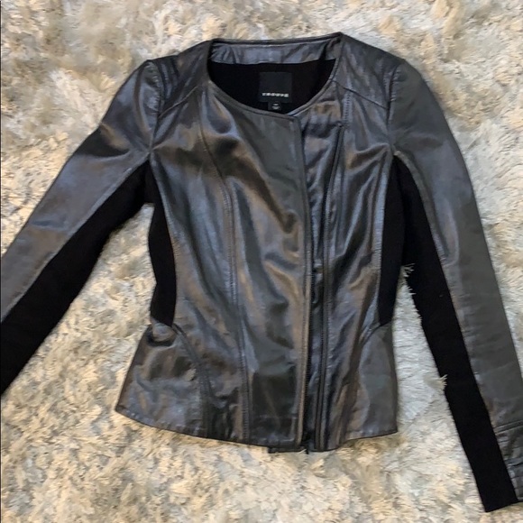 Motorcycle jacket - Picture 2 of 5